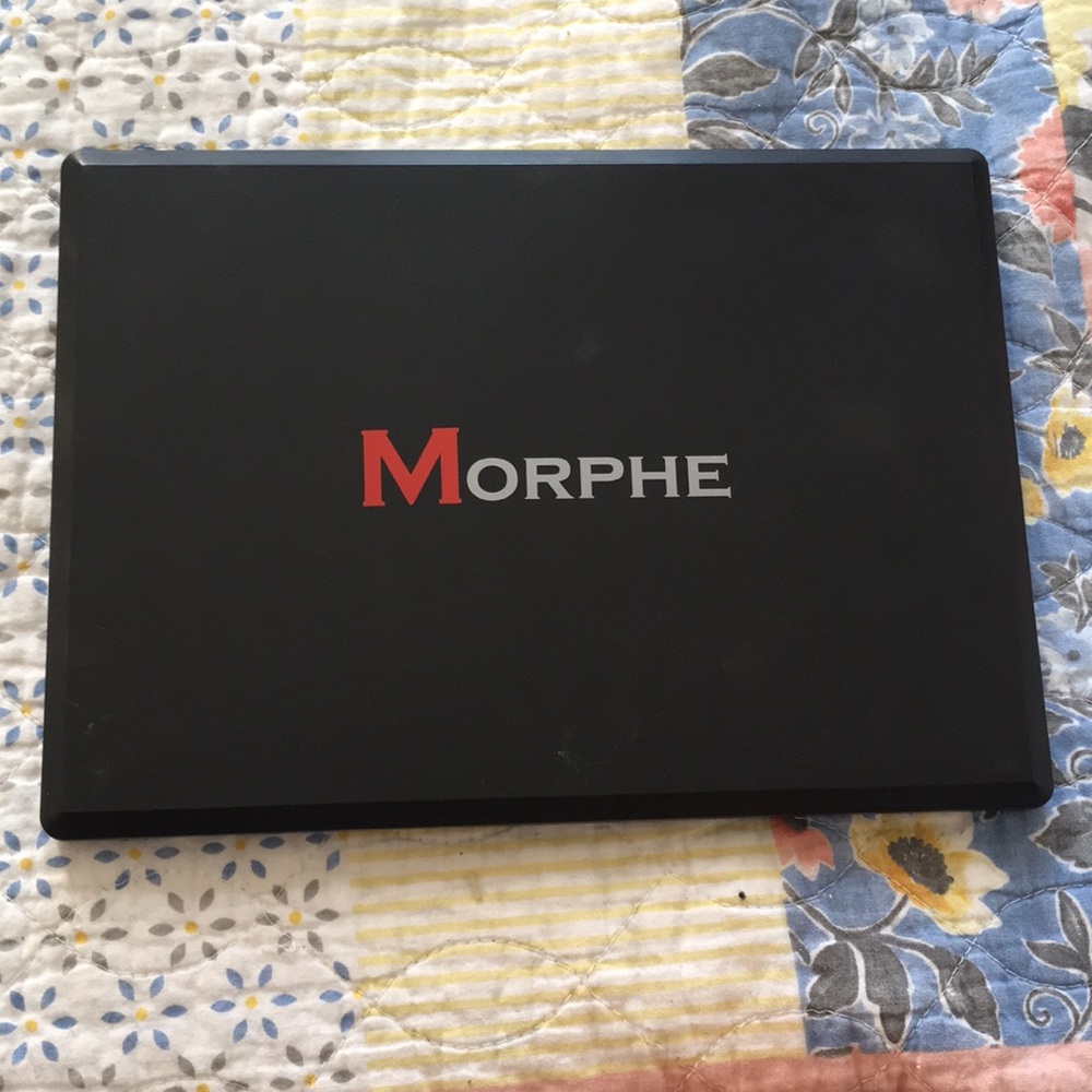 Morphe 35O eyeshadow palette